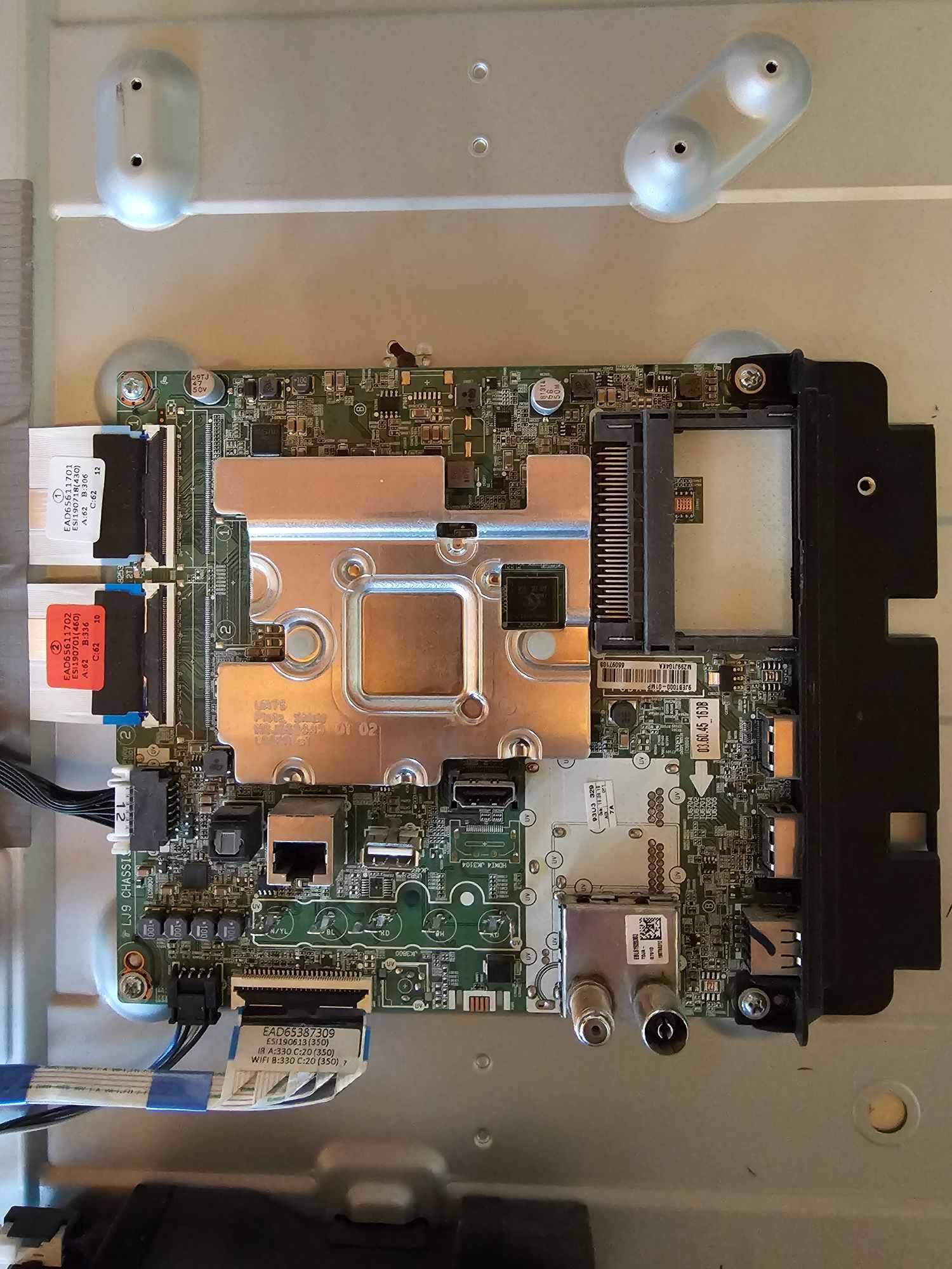 Sprzedam części do telewizora LG 49UM7100PLB