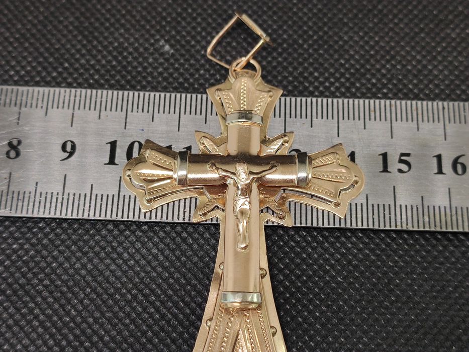 Крест золотой 75мм