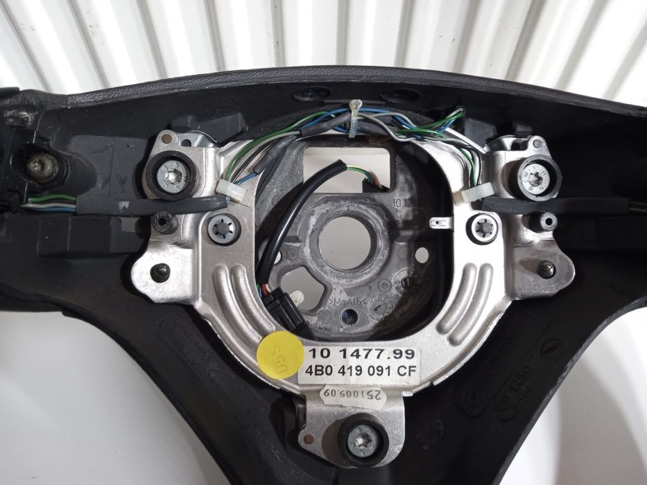 Audi A6 S6 C5 Kierownica 091CF