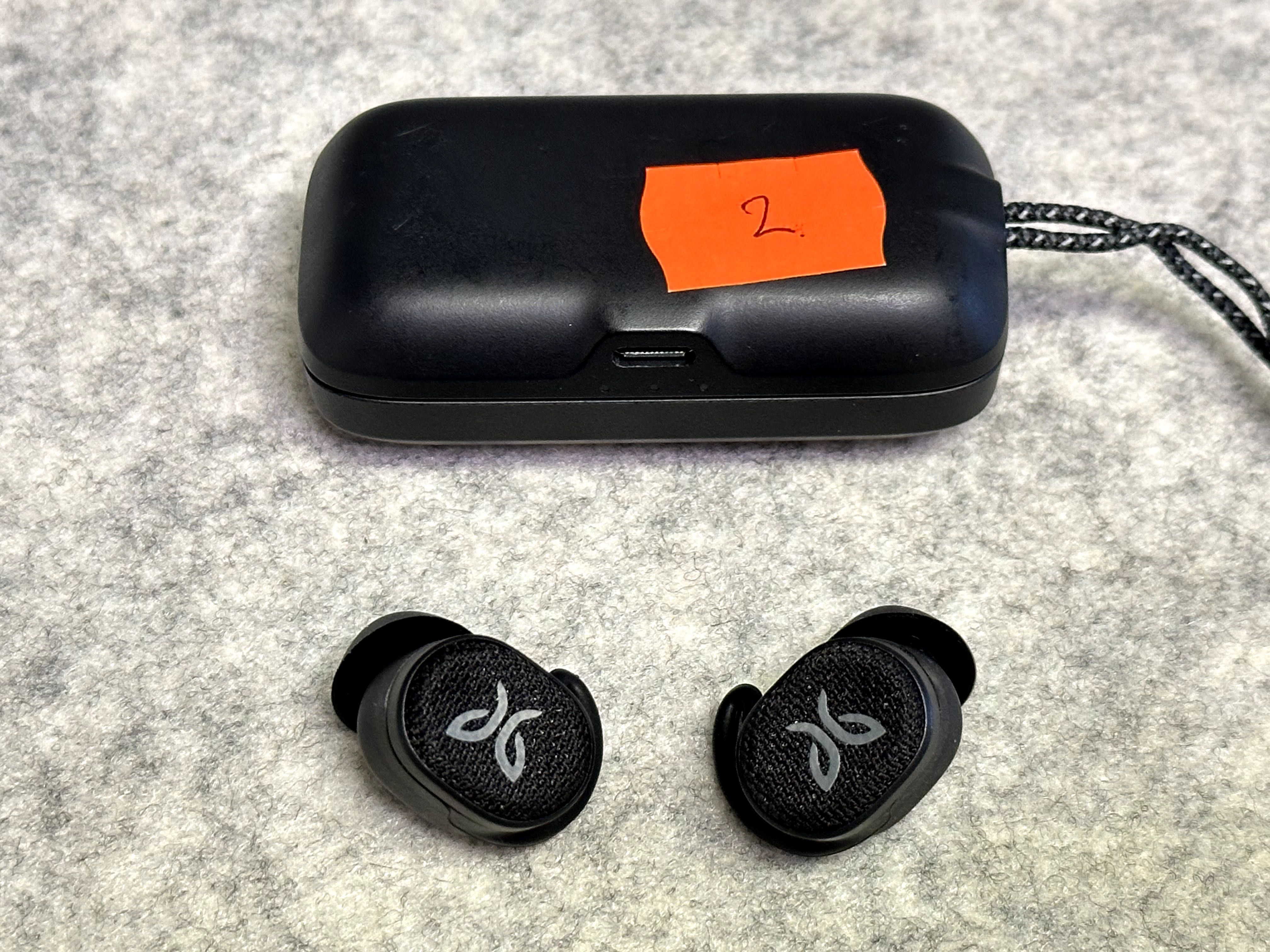 2/ słuchawki jaybird vista 2 black  dla aktywnych