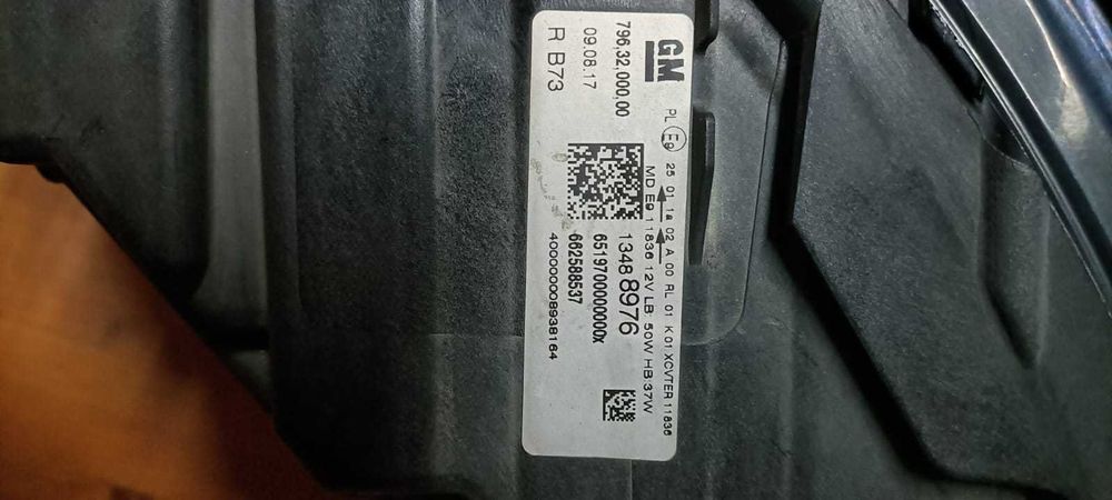 Vendo Optica farol direita drt OPEL Astra