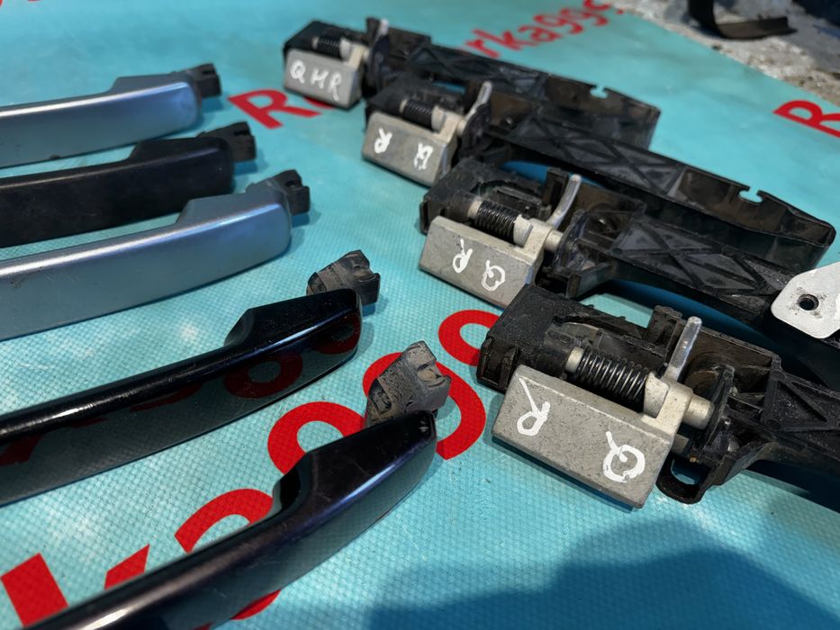 Ручка дверей Nissan Qashqai j10 08-13р кріплення Ніссак Кашкай