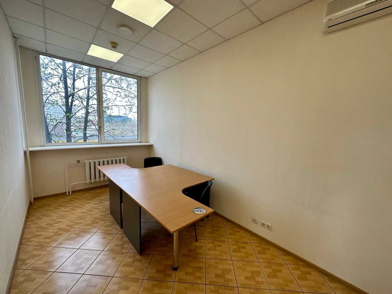 Офісний блок в БЦ, 14 кабінетів, 580 м.кв., генератор, М Дорогожичи