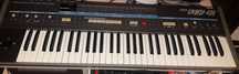 Korg Poly 61 bardzo ładny i zadbany.