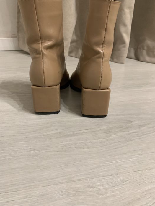 Ботильйони з замочком спереду