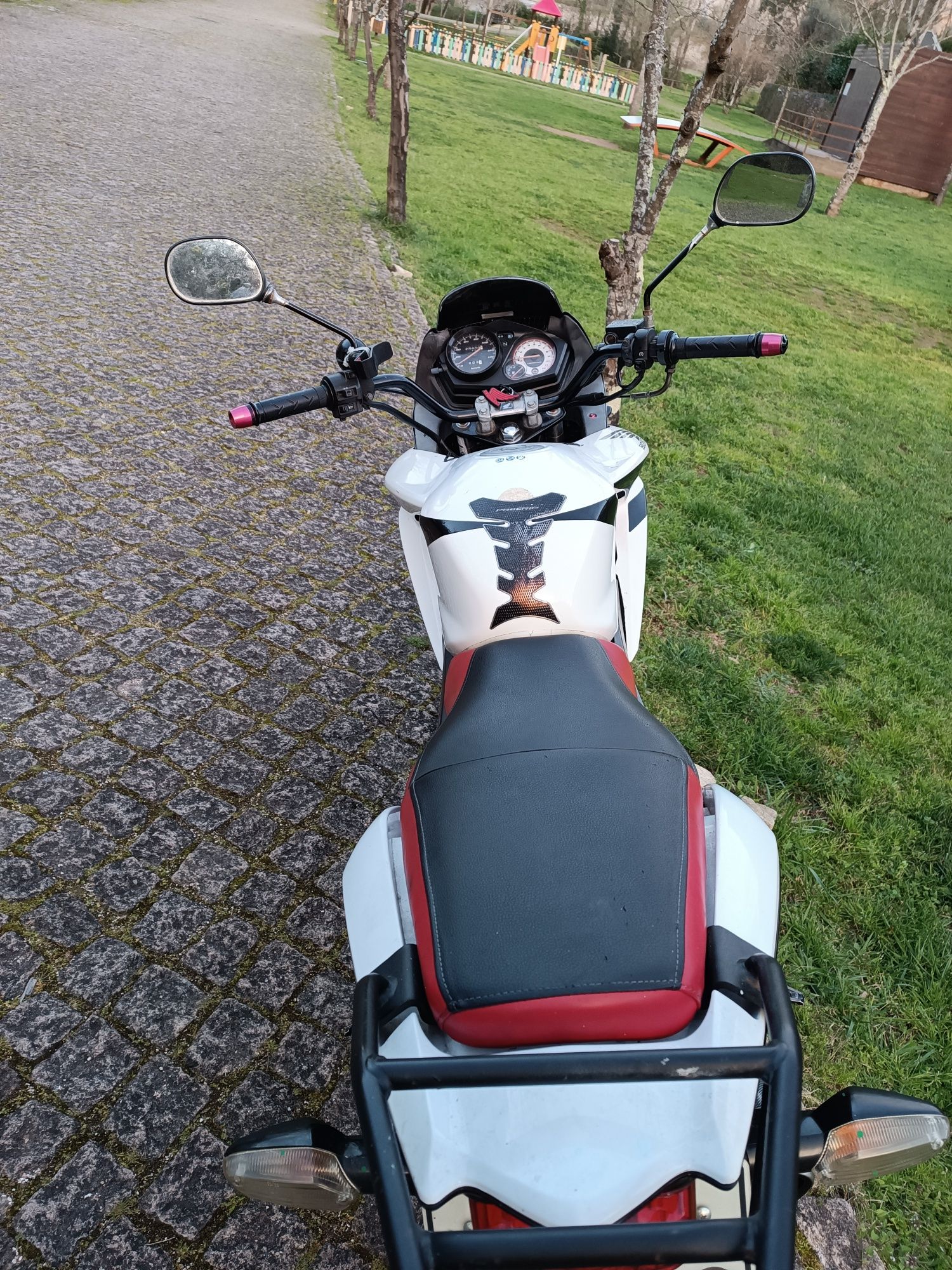 Vendo mota CBF 125