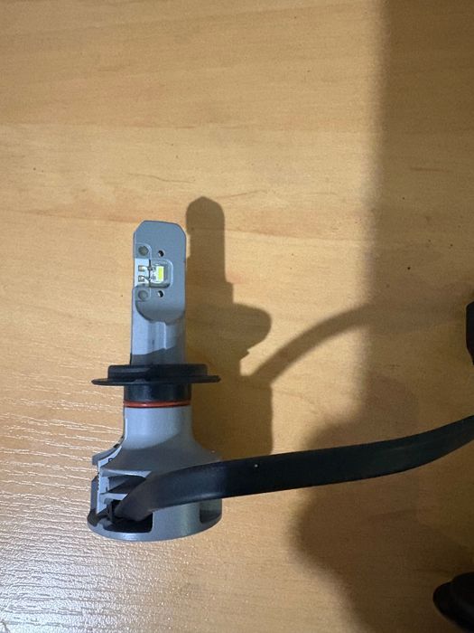 Лед лампи Philips H7 ціна вказана за од