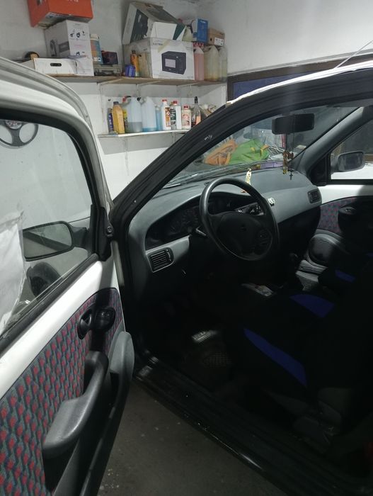 Carrinha Fiat Strada