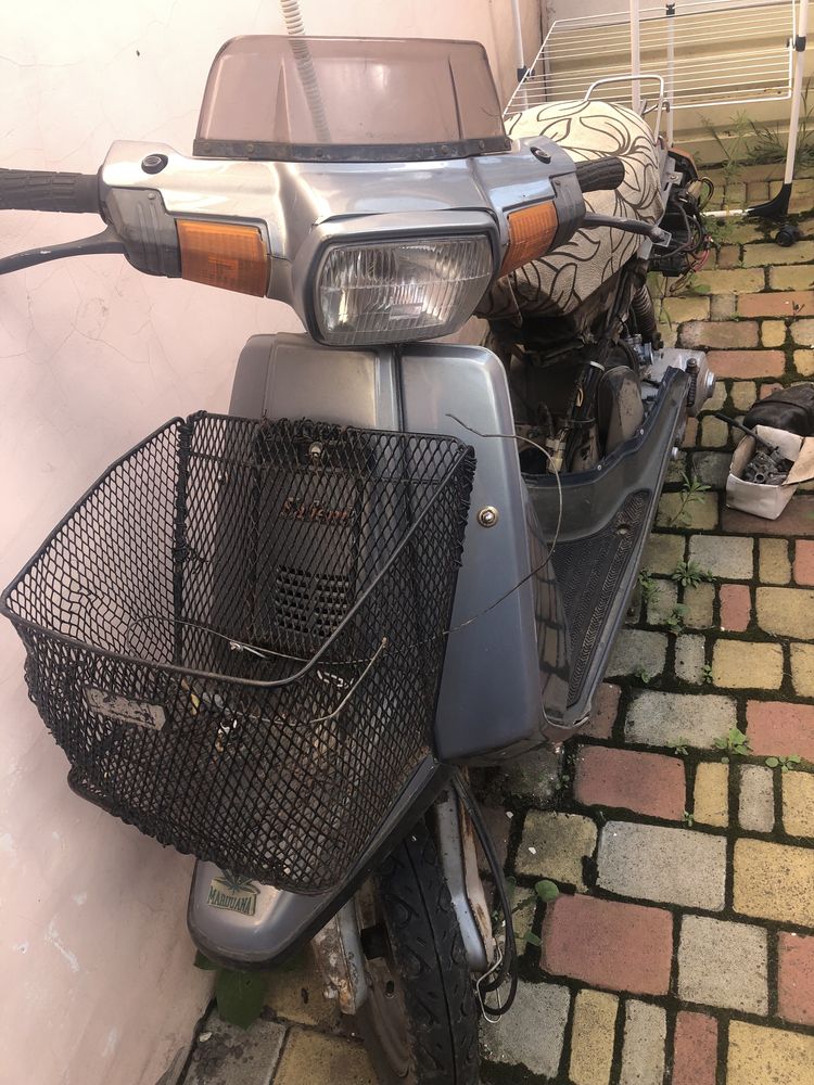 Скутер Yamaha Salient