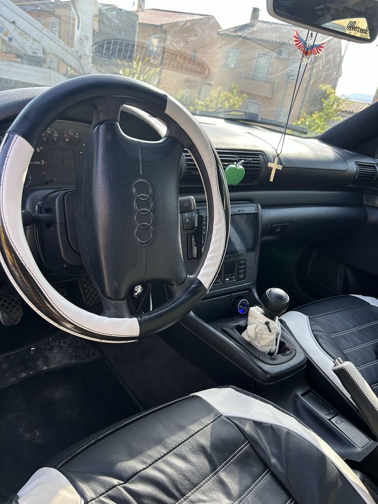 segue pra venda: Audi A4