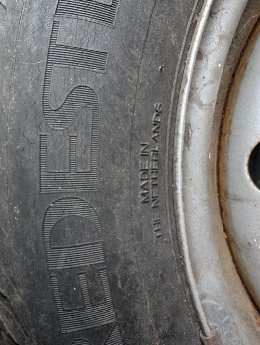 Зимова резина Vredestein 195х65 r15