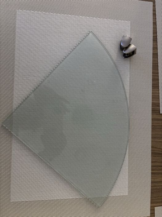 Sprzedam małą półkę szklaną