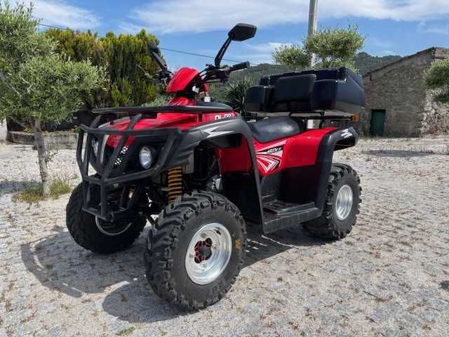 Moto 4  Dinli DL-902-450cm3 Extra  Box para 2 capacetes com encosto