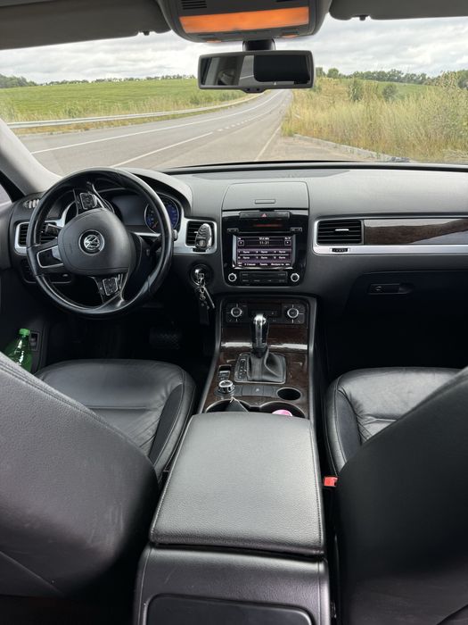 Volkswagen Touareg 3.0TDI Highline Official