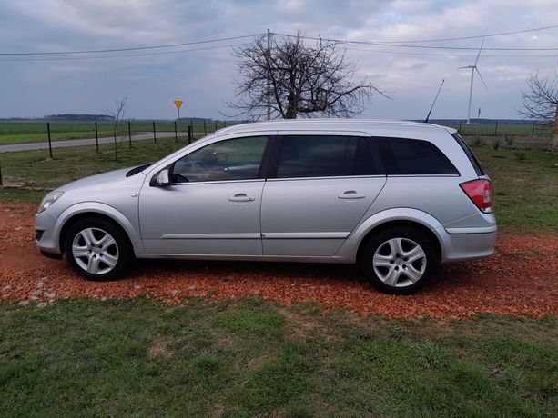 Opel Astra H Kombi 1.8 14KM Benzyna plus LPG