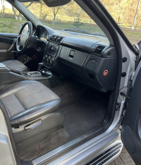 Продам Mercedes-Benz  ML 2004 року  2.7 дизель