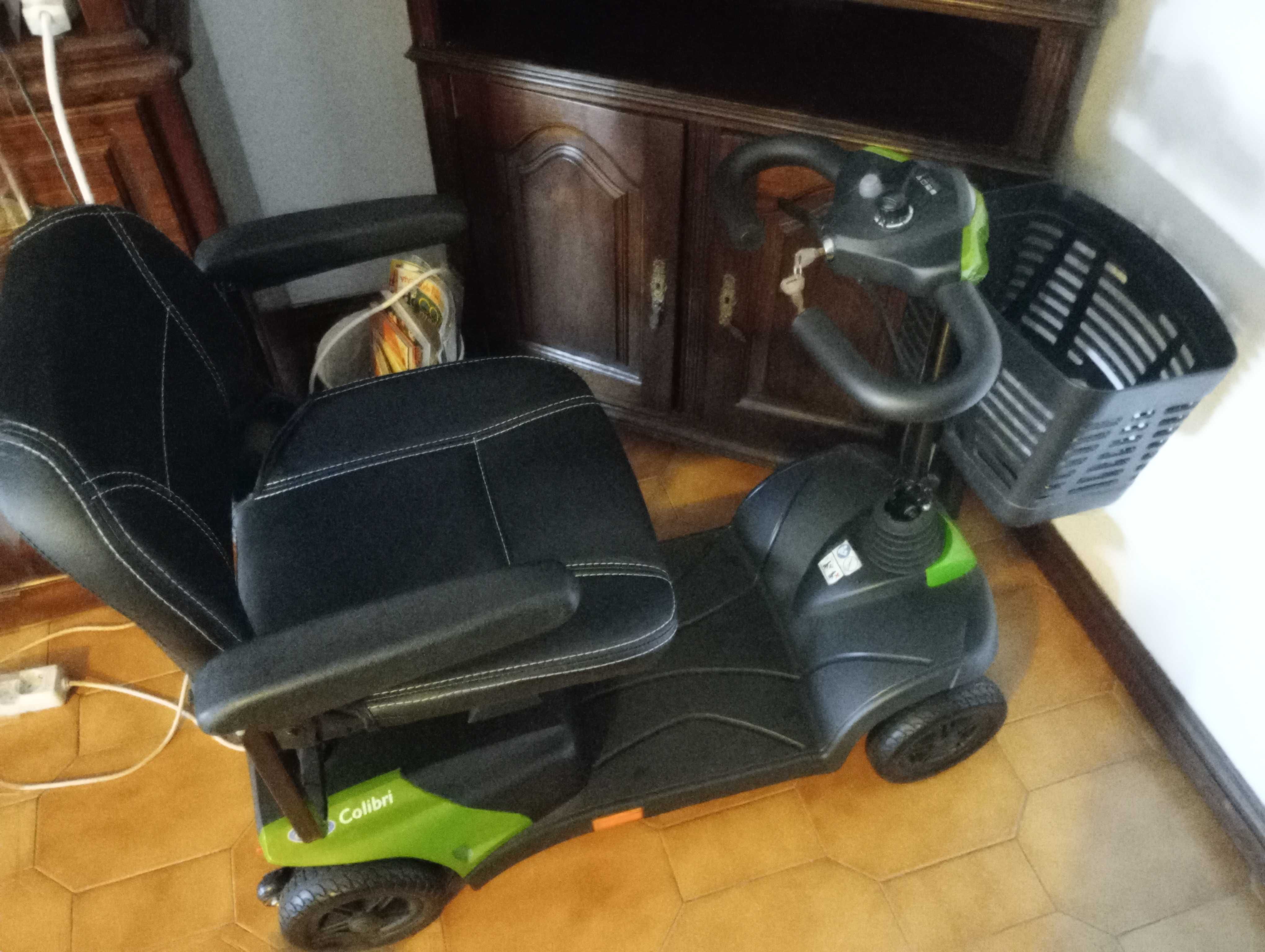 Scooter mobilidade (cadeira eletrica), excelente estado