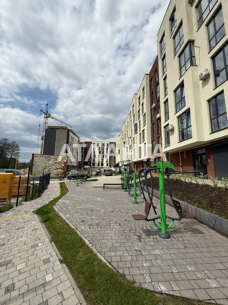 Продаж квартири в новобудові  ЖК Вілла Зубра.
