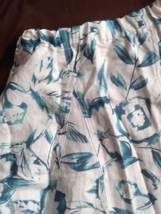 Spódnica w kwiaty letnia wiosenna biała niebieska lato retro vintage