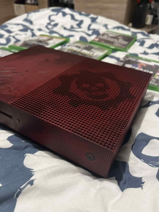 Xbox One S Gears of War