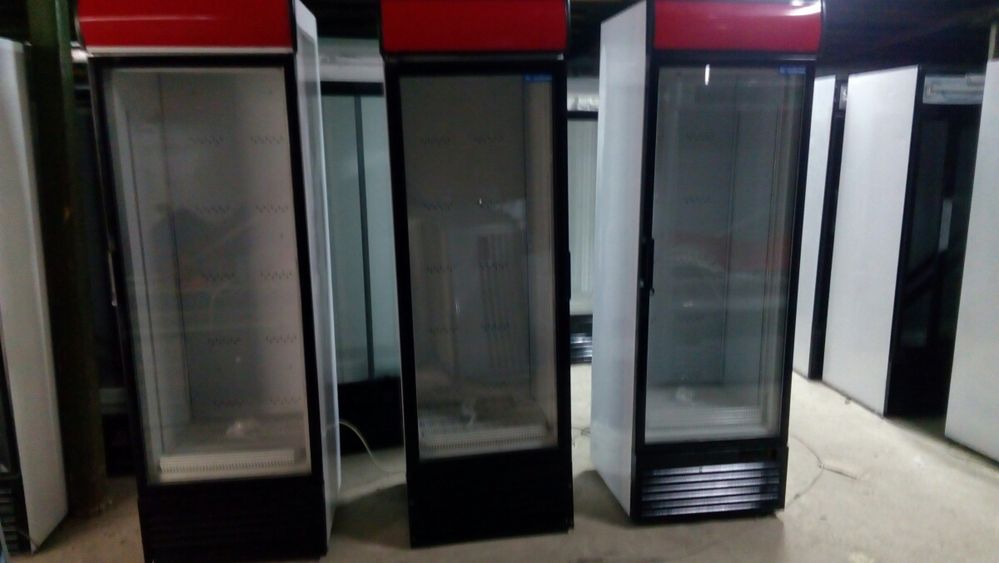 Холодильна вітрина.шафа вітрини холодильні витрина холодильная шкаф