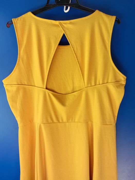 H&M sukienka damska rozm XL, wycięcie z tyłu, musztardowa, lato
