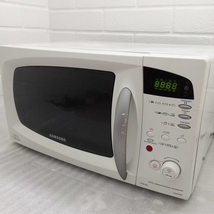 Микроволновка Samsung CE287DNR