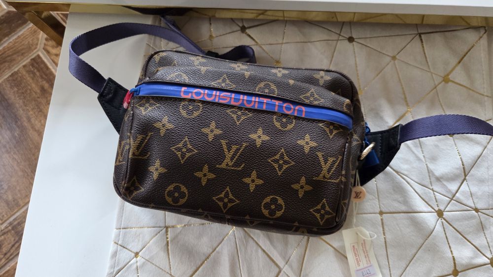 Saszetka nerka louis