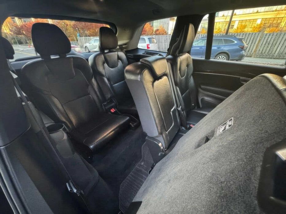 Volvo XC90 T6 Momentum      2019