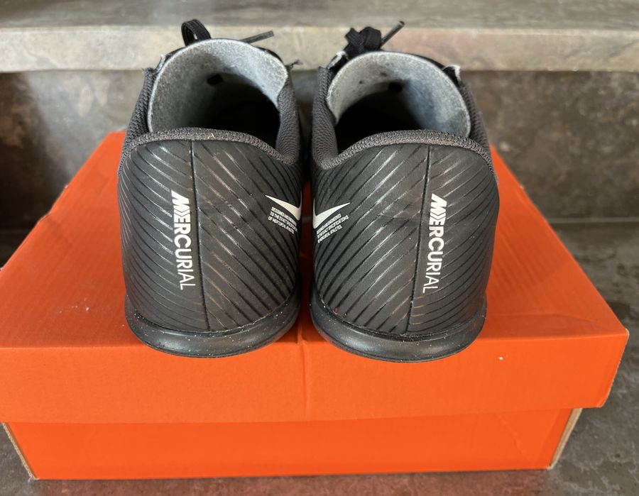 Chuteiras Nike(originais) tamanho 38,5 pouco uso