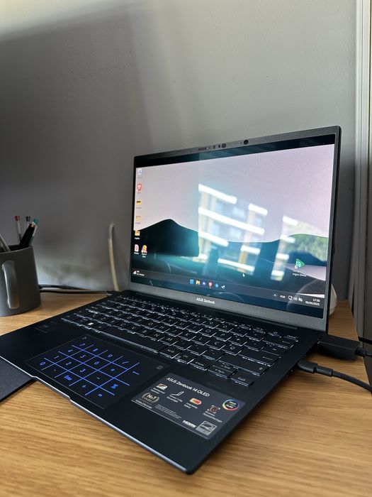 ZenBook 14” OLED i7 155H UX3405MA + Rato Razer
