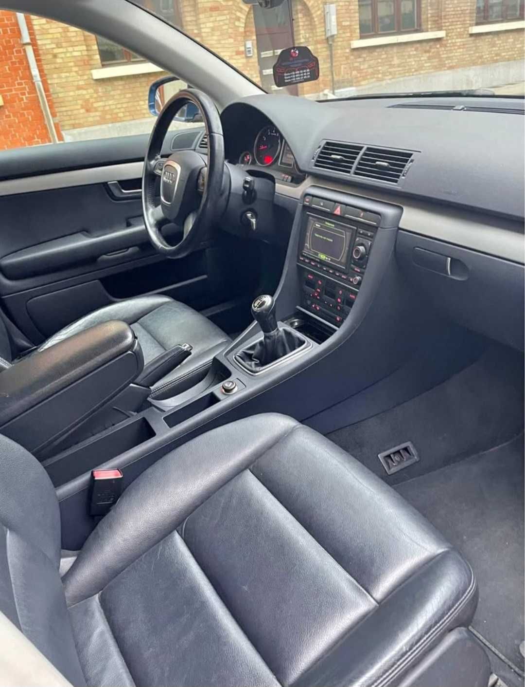 Audi a4b7 1.6 benzyna