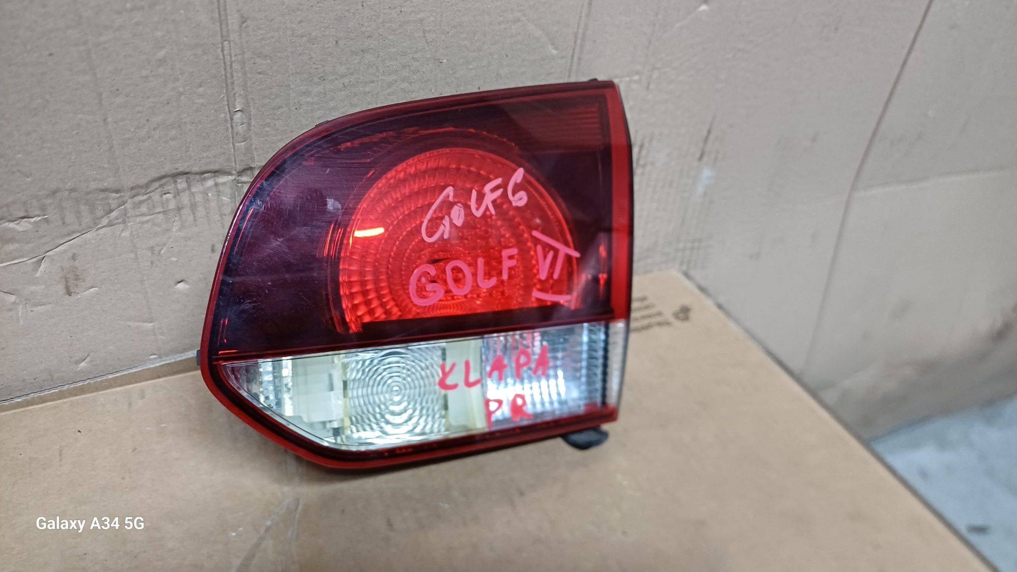 Lampa tylnia prawa w klape wolkswagen golf Vl