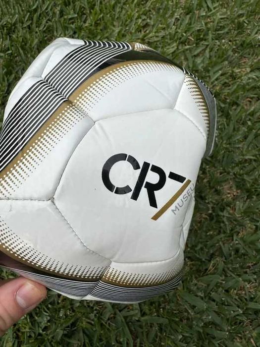 Bola Autografada Cristiano Ronaldo Oficial Museu CR7