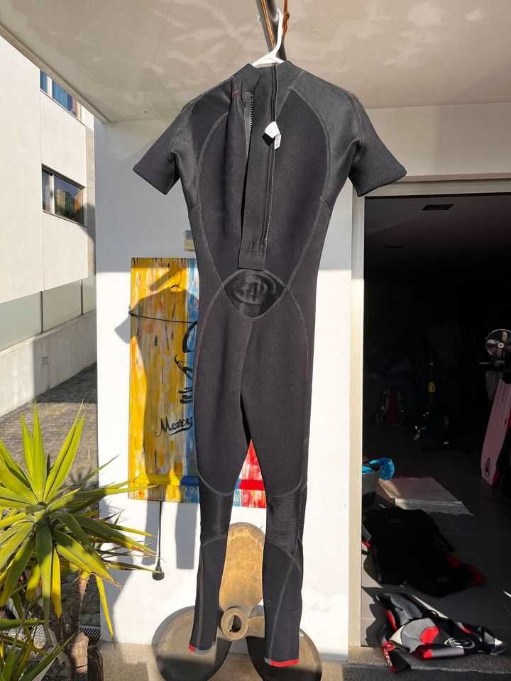 Gotcha short sleeve wetsuit 2mm backzip XS
