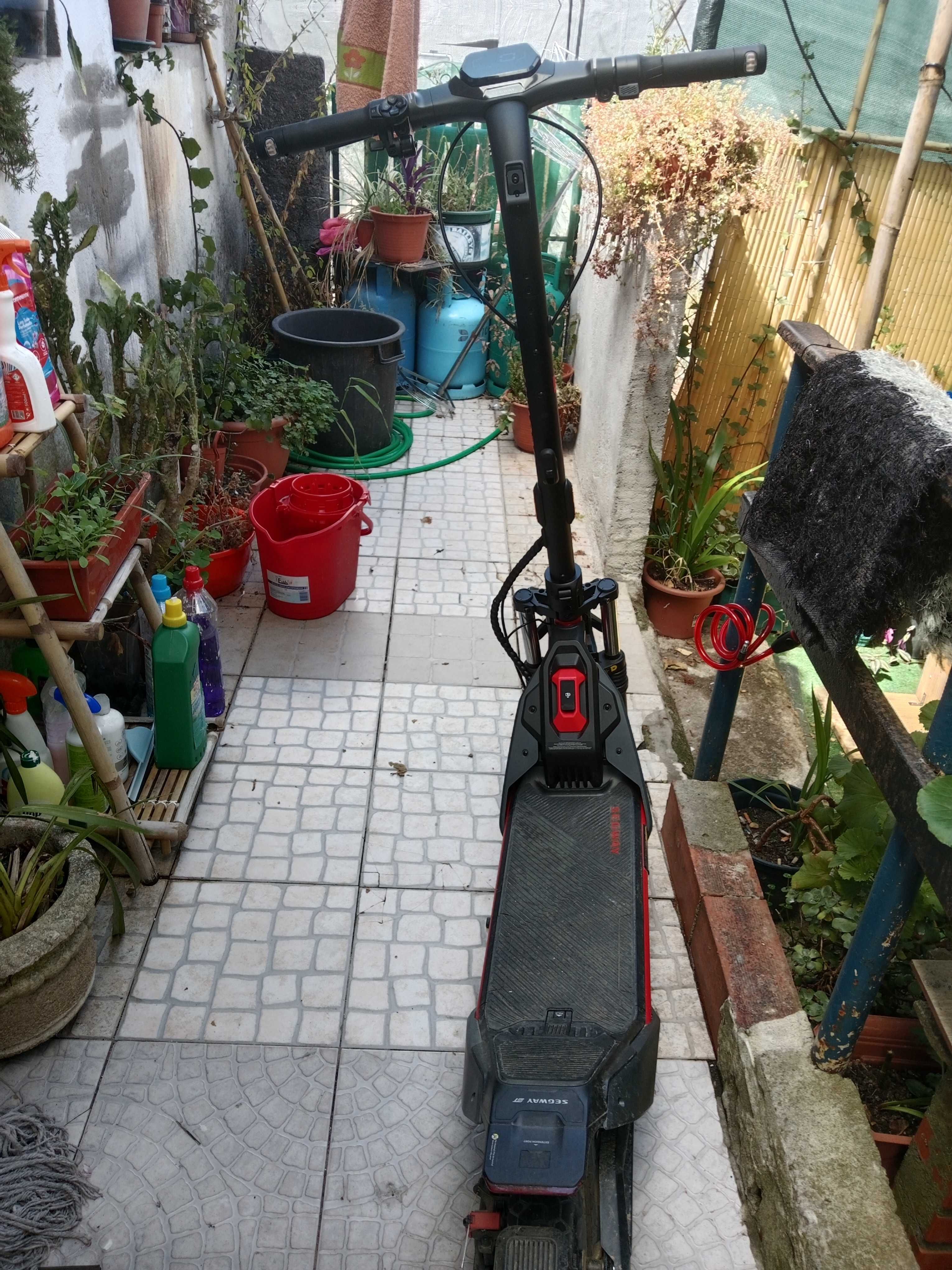 Trotinete segway zt 3 pro