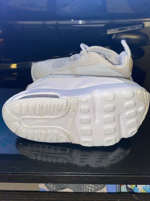 Tenis Nike  bebe tam 22