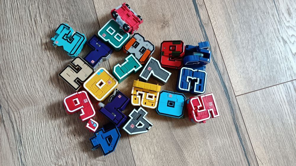 Klocki 20szt cyferki pocket morphors emco