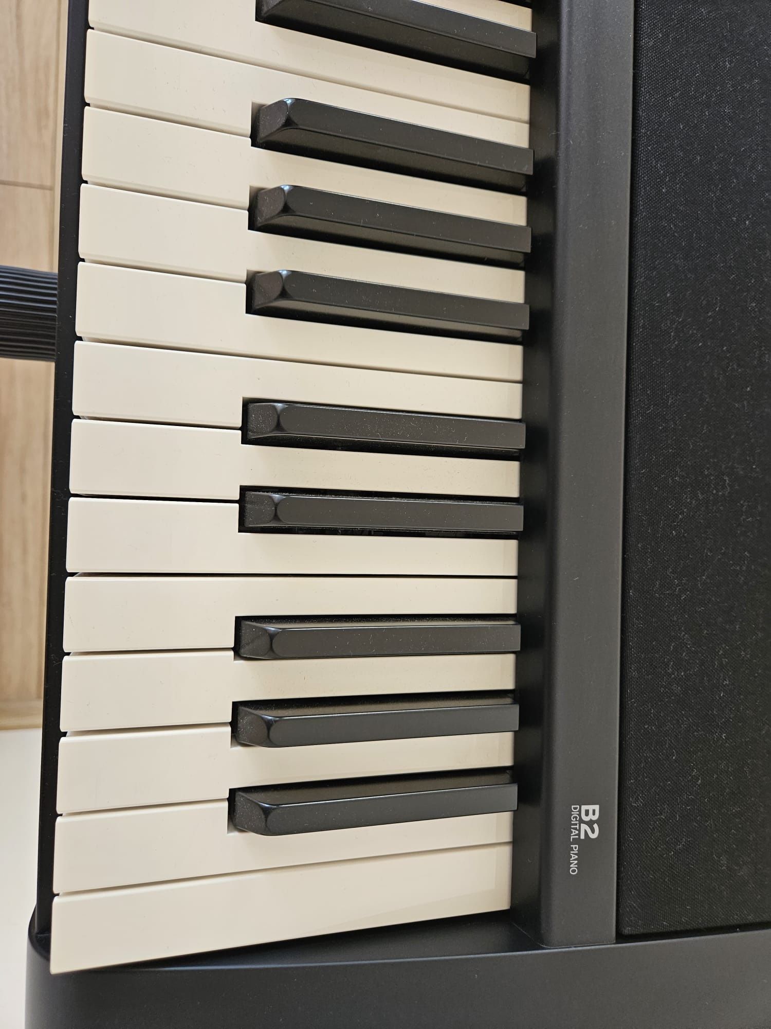 Pianino KORG B2 Polecam jak nowe