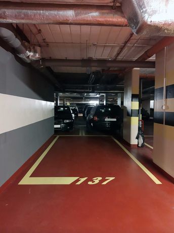 Wydzielone miejsce w garażu podziemnym Kolejowa 45 /3 min.stacja metra