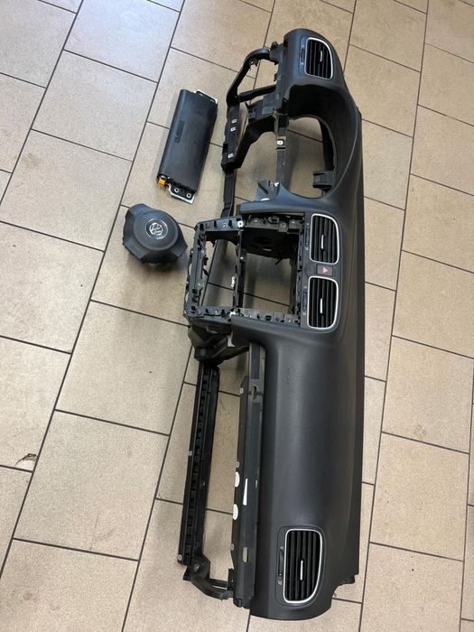VW GOLF VI 6 DESKA ROZDZIELCZA KONSOLA KOKPIT AIRBAG ORYGINAŁ