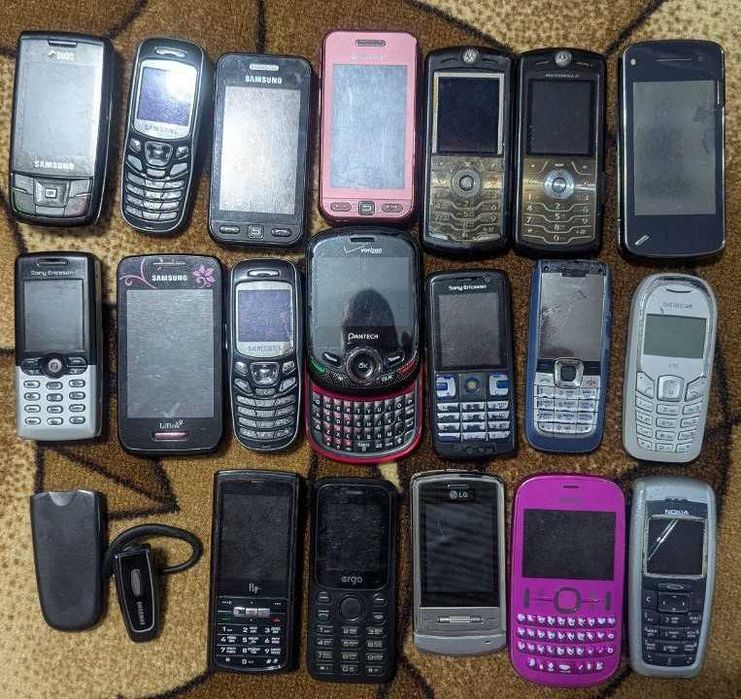 ЛОТ Мобільні телефони Nokia, Samsung, Motorola, Siemens, Sony Ericsson