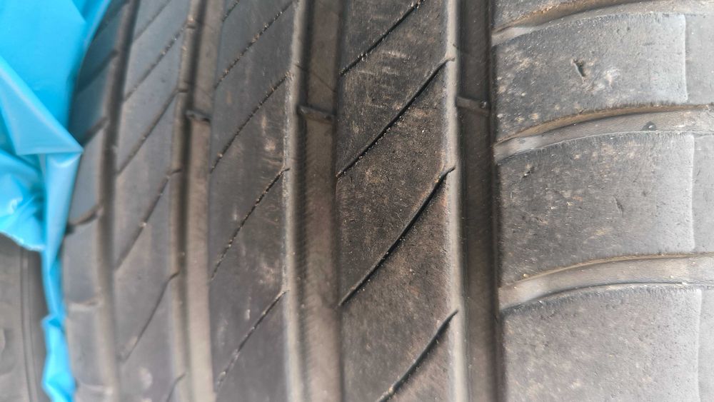 Opony Michelin 225x45x17 używane