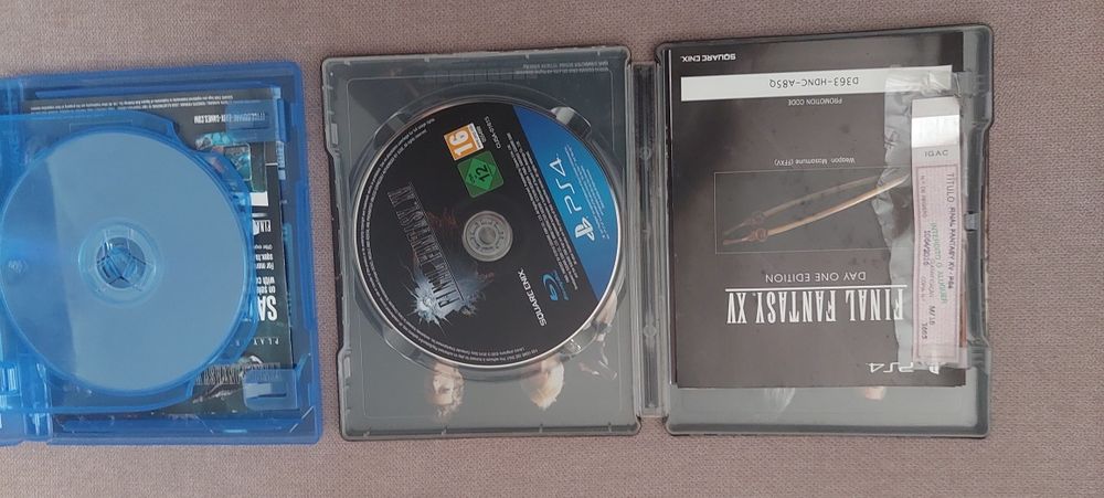 Final Fantasy VII Remake + Final Fantasy XV Special Edition