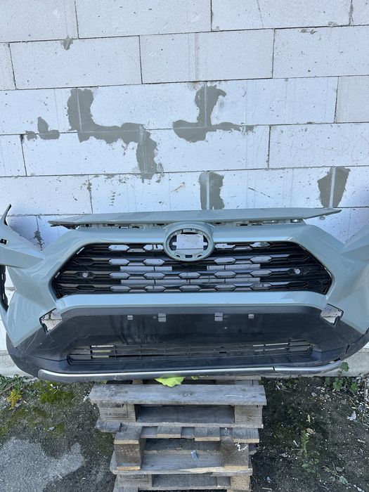Передній бампер Toyota Rav4 , Тойота рав4 2018, 2019, 2020, 2021