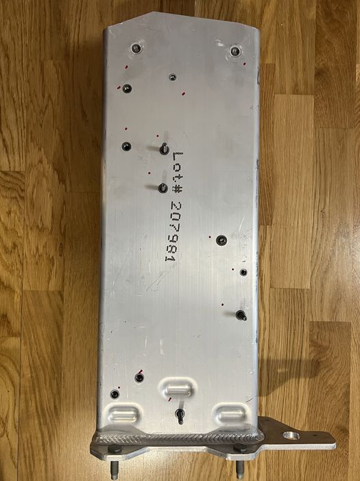 Лонжерон, Крепление Крыла Tesla Model S Х Plaid 2021-2025