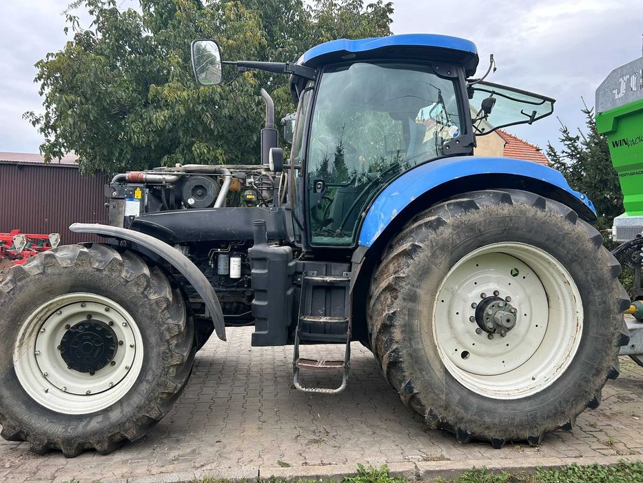 New holland T7040