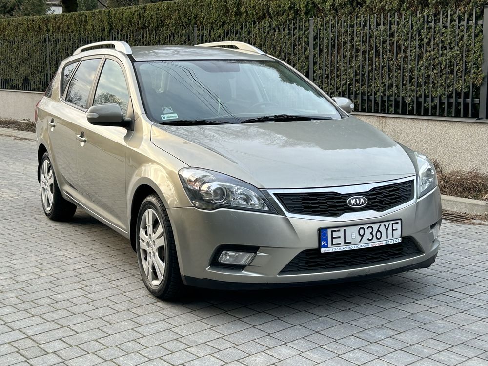 Kia Cee’d_1.6 CRDI_Salon Polska_Klimatronik_2010r_Nowy PT_