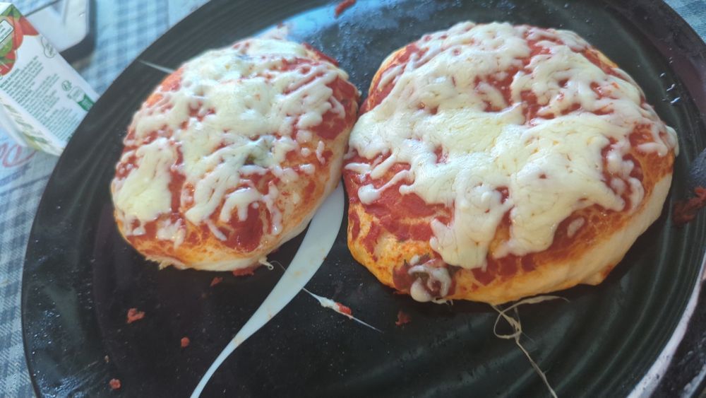 Comida Italiana & Portuguesa para a sua festa! 

Pizzette deliciosas,