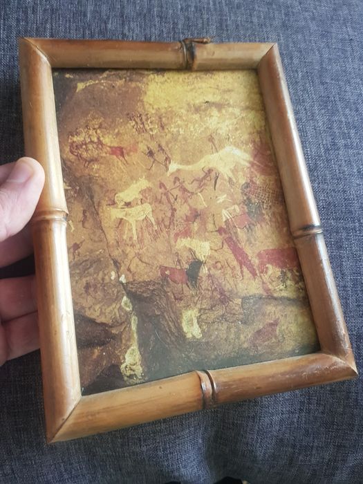 Настенная Картина "Наскальные Рисунки" Под Стеклом, Рамка Бамбук